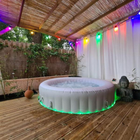 TOULON Cap Brun Jacuzzi privé été comme hiver à 300 m de la plage